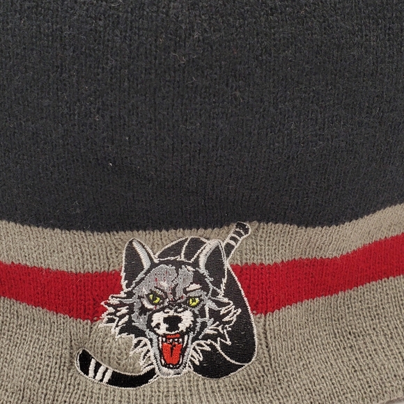 Chicago Wolves Minor League Hockey Winter Hat Beanie AHL Blues Affil Black NWOT - Picture 4 of 6